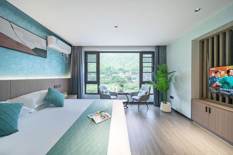 Yuepu Courtyard Green Forest Wild Luxury Family Holiday Homestay (Anji Yunshang Grassland Branch) Hotel in Hangzhou