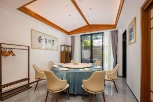 Floral Hotel·Shaoxing LAN language simple house Hotel(Lu Xun’s hometown store) Hotel in Hangzhou
