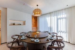 Tunxi Old Street in Mount Huangshan · Up Street Designer Homestay Hotel in Zhejiang
