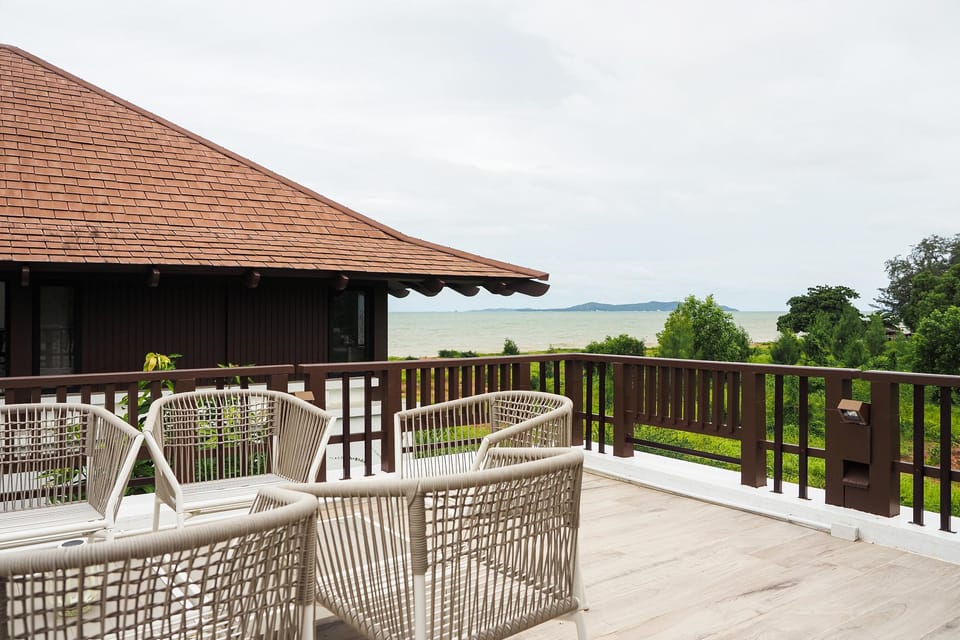 Beach No.16 Pool Villa Rayong Resort in Chon Buri Changwat