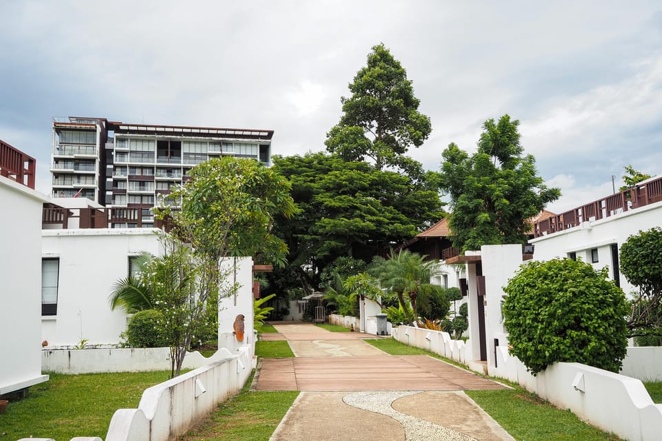 Beach No.16 Pool Villa Rayong Resort in Chon Buri Changwat