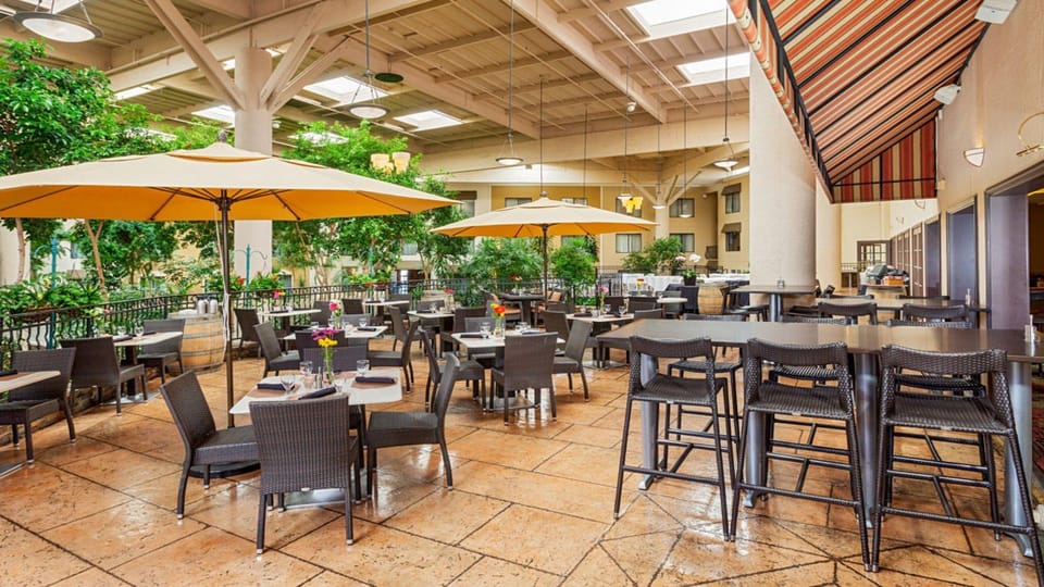 Concord Plaza Hotel Hotel in Pleasant Hill