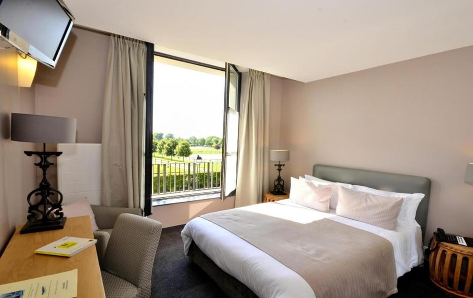 Auberge du Chateau Bleu Hotel in Île-de-France