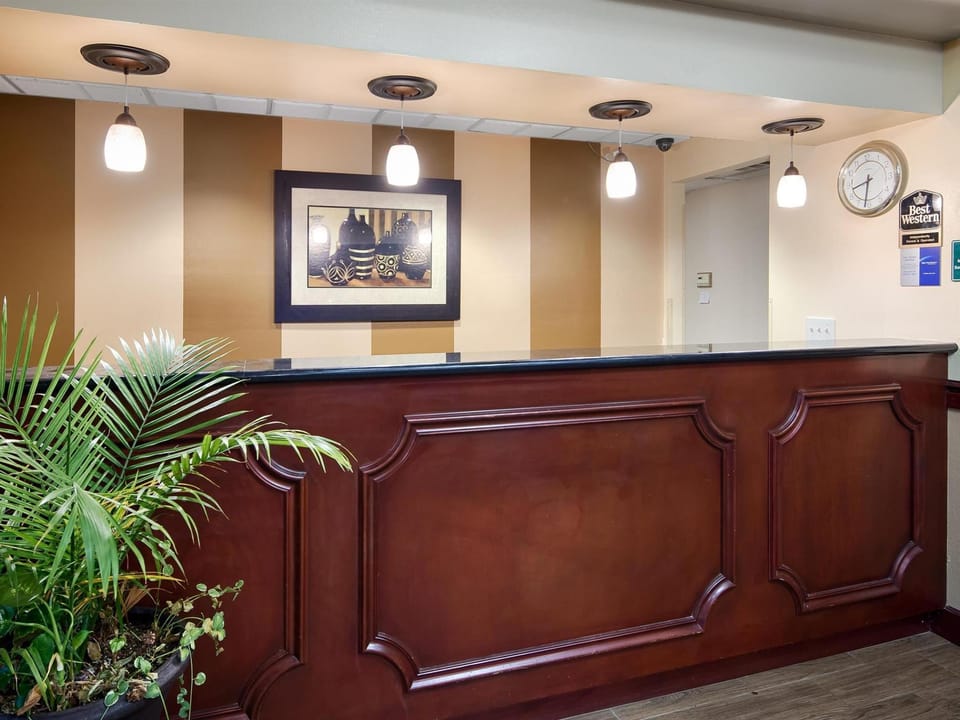 Quality Suites Hotel in Indianapolis