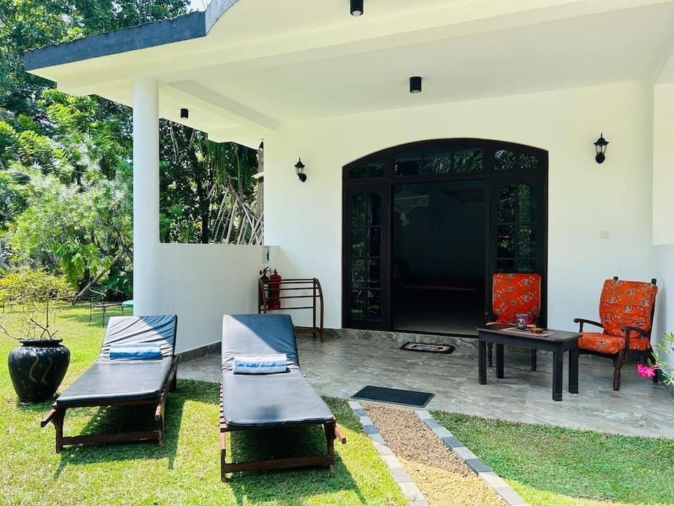 Traum Villa Resort in Western Province