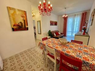 Sunny family apartment with pool near the beach Hotel in Caorle