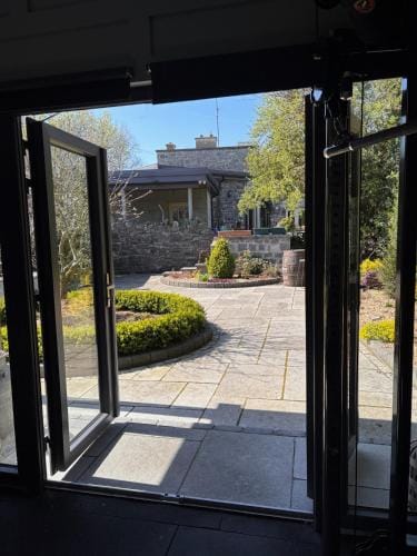 Stone Lodge Bed & Breakfast Hotel in County Dublin