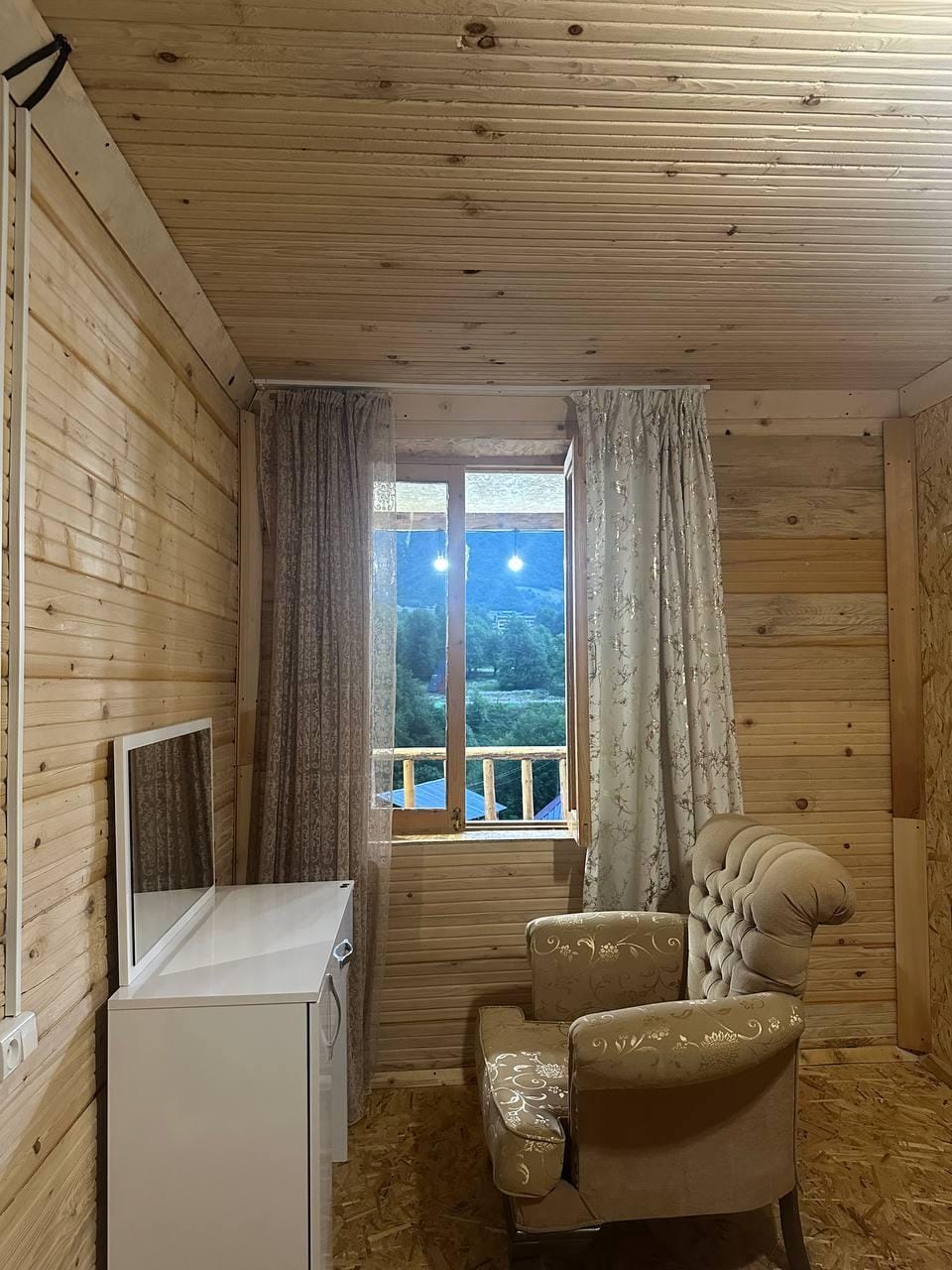 Qvis sakhli. Hotel in Georgia