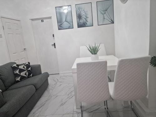 Excellent Suite Room in Liverpool Hotel in Liverpool