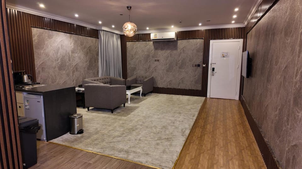 Elaf Dammam Serviced Apartments - إيلاف الدمام للشقق المخدومة  Hotel in Eastern Province Saudi Arabia
