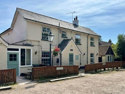 The Pigs' Pantry, Burley Hotel in Burley