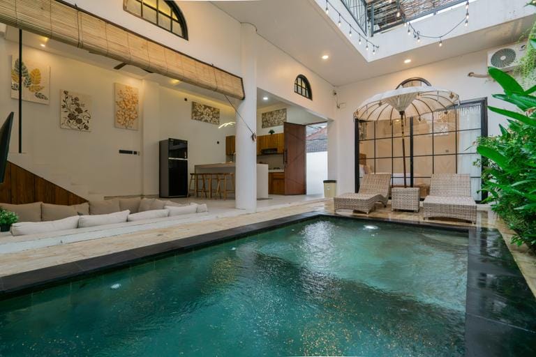 Danbi Villa By Bali Cabin Hotel in North Kuta