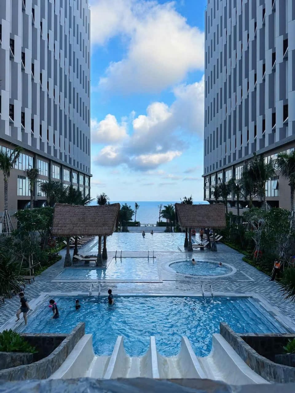 Swimming pool