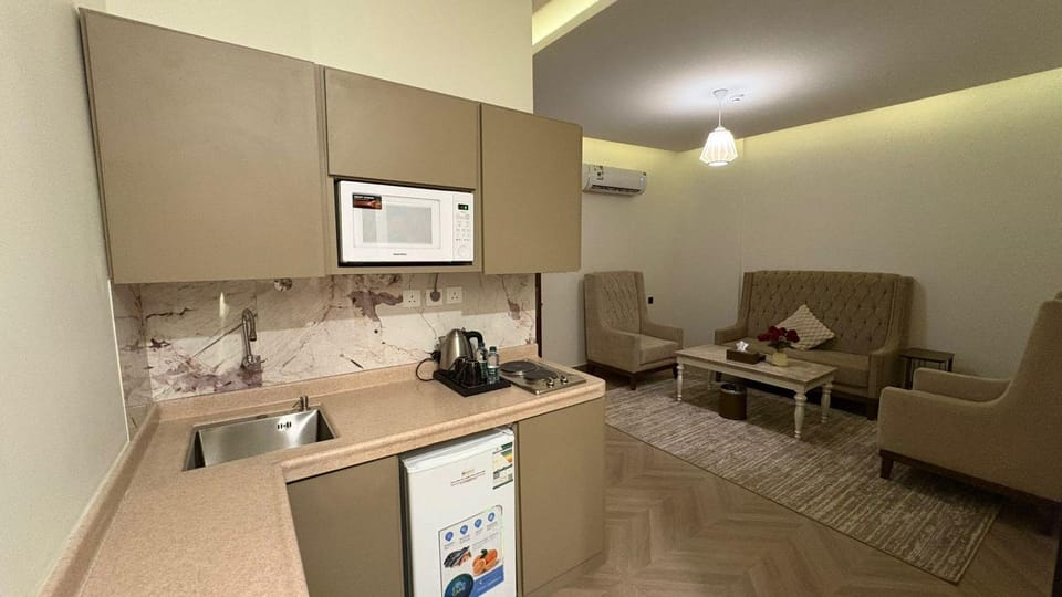 SEWAR ALDAHB SERVECED APARTMENTS Hotel in Medina