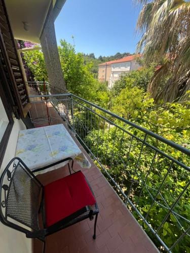 Apartments&Rooms Pahljina Hotel in Lika-Senj County