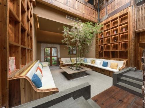 Hidden Moisture and Return to Simplicity Homestay in Mount Huangshan Hotel in Zhejiang