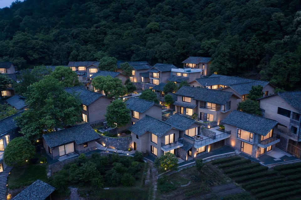 Wuyi Zizai Valley Homestay Hotel in Zhejiang