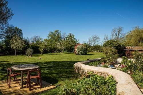 The Wild Seeds Hotel in Centre-Val de Loire