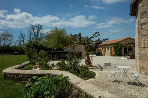 The Wild Seeds Hotel in Centre-Val de Loire