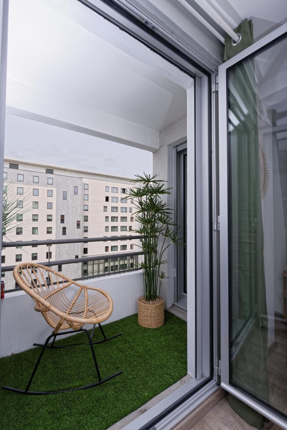 At home in lyon Hotel in Villeurbanne