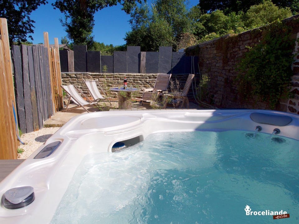 Hortensias Hotel in Brittany