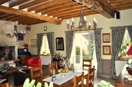 B&B le bourg d'Aunou, petit dejeuner compris Hotel in Normandy