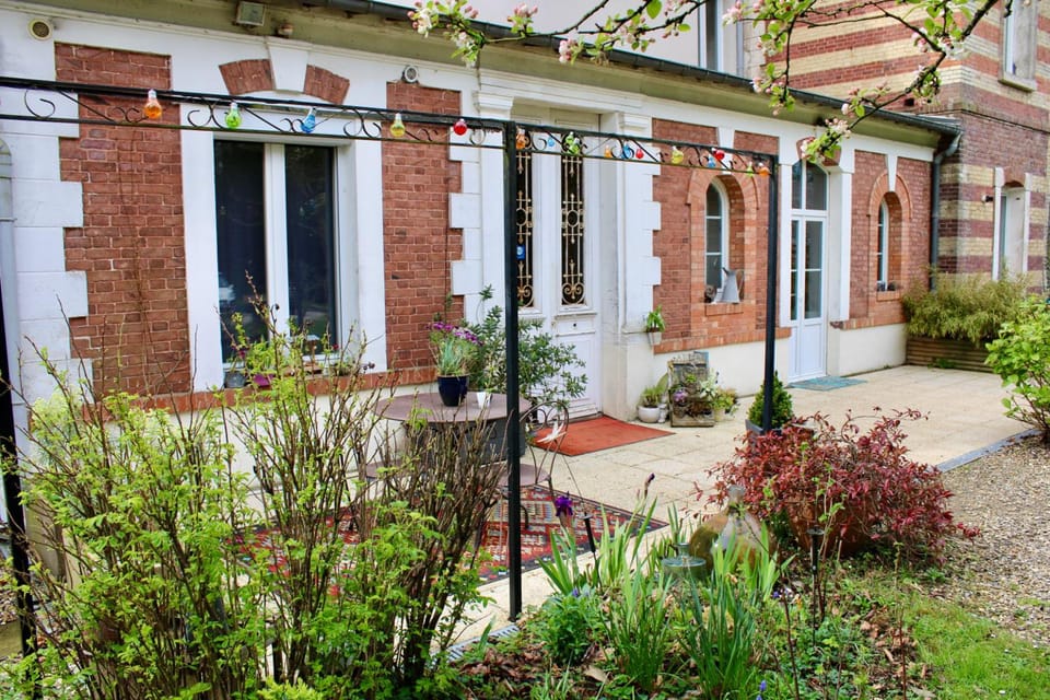 Les Sous Bois Hotel in Normandy
