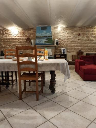 La ferme du Grand Faubourg Hotel in Bourgogne-Franche-Comté