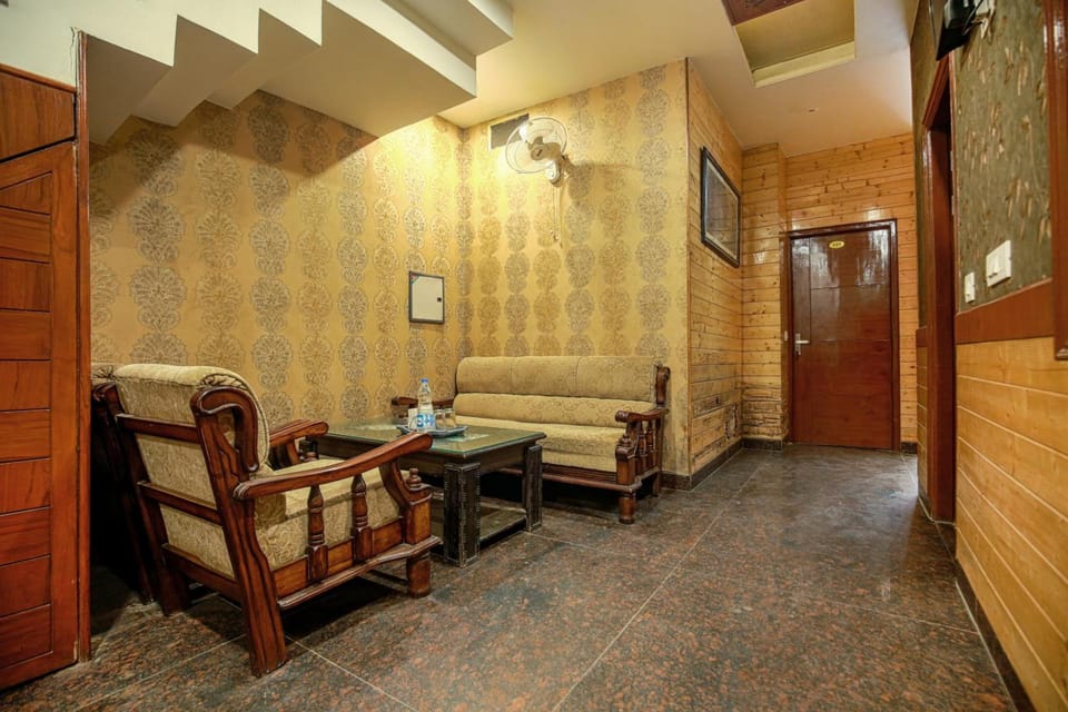 Hotel RK Residency Opposite ISBT Sector 43 Chandigarh Hotel in Chandigarh