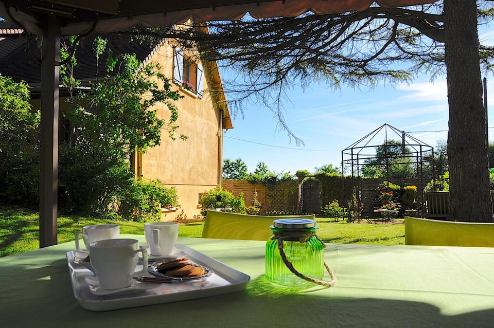 Au Jardin de Lisa Hotel in Normandy