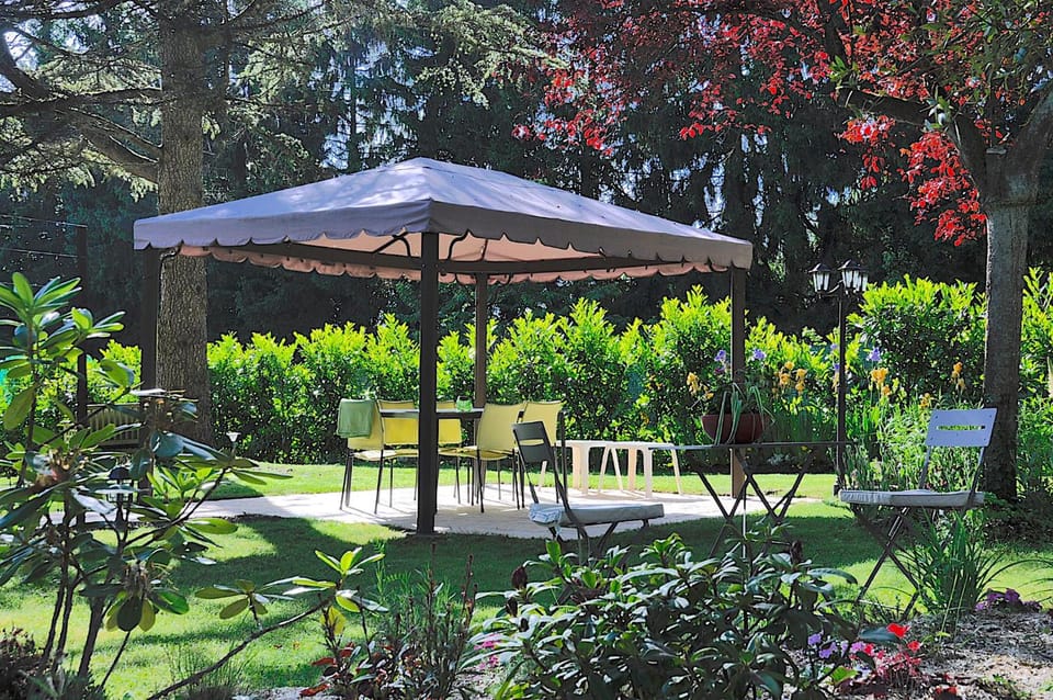 Au Jardin de Lisa Hotel in Normandy