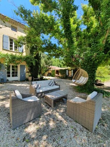 Cote Provence Hotel in Le Thor