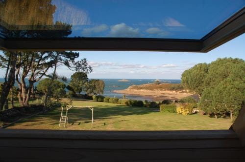 Cosmeur B&B Hotel in Finistere