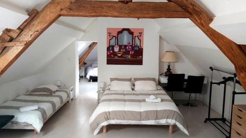 La Pierre Precieuse Hotel in Château-Thierry