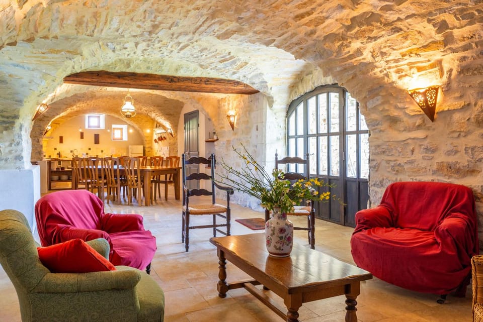 Maison d'Hotes Mas de la Chadenede Hotel in Provence-Alpes-Côte d'Azur