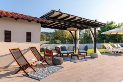 Arteon villas Hotel in Halkidiki