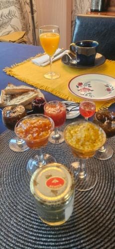 Chambres d'hotes Les Chenes Hotel in Brittany