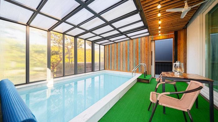 Yeongheungdo Sopungjae Pool Villa Hotel in Incheon