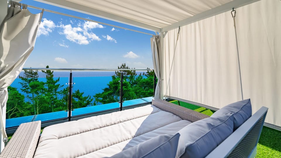 Daebudo muknoljampoolvilla Hotel in Gyeonggi-do