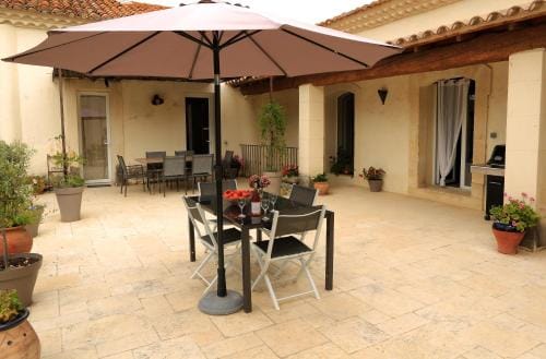 Mas d'Auzieres Hotel in Arles