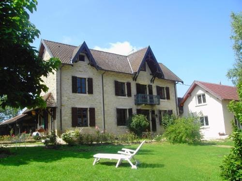La Source D'Argammet Hotel in Jura