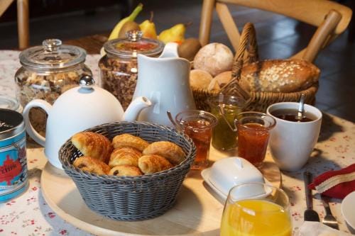Le Manoir du Pont Senot Hotel in Normandy