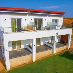 Chalkidiki s Seaview Escape - Cozy Summer Getaway Hotel in Halkidiki