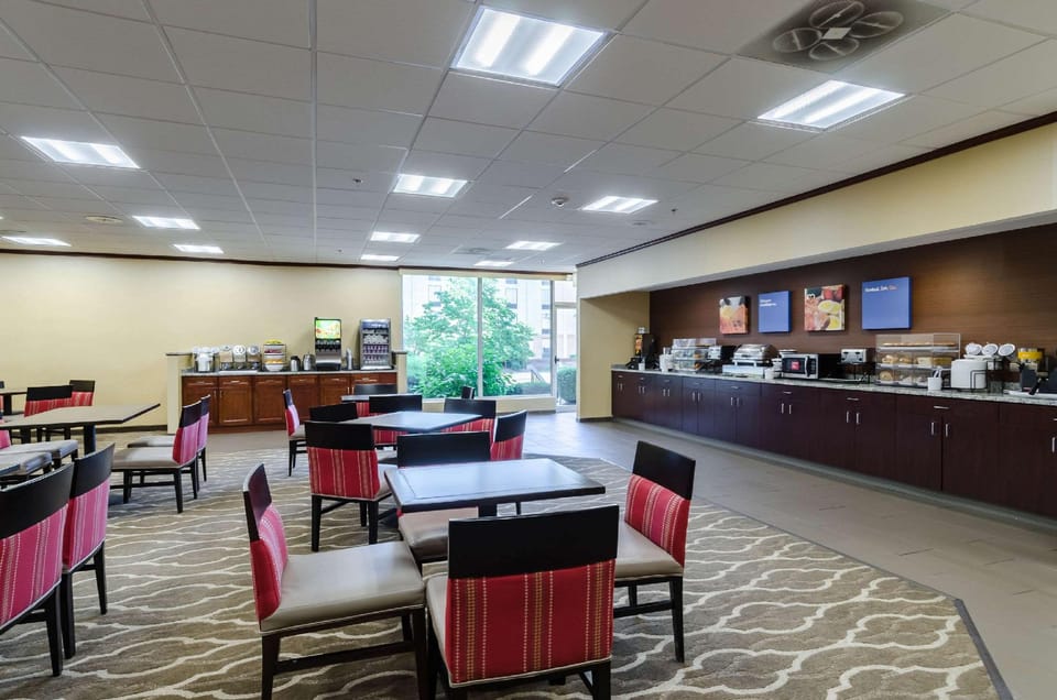 Comfort Inn Randolph - Boston Hotel in Milton