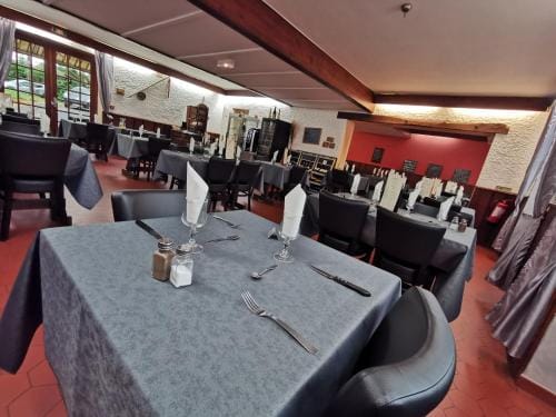 La Vieille Ferme Hotel in Auvergne-Rhône-Alpes