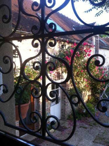 Les 3 roses Hotel in Bourgogne-Franche-Comté