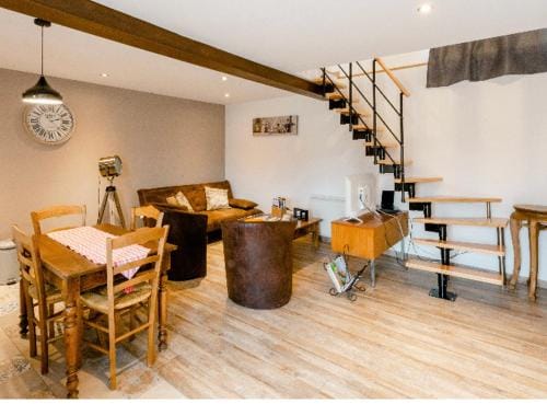 Au Petit Bonheur chez Bambina Hotel in Bourgogne-Franche-Comté