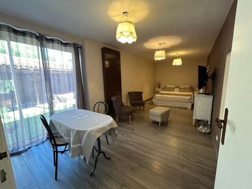 Chambres D'hotes De La Mure Hotel in Auvergne-Rhône-Alpes