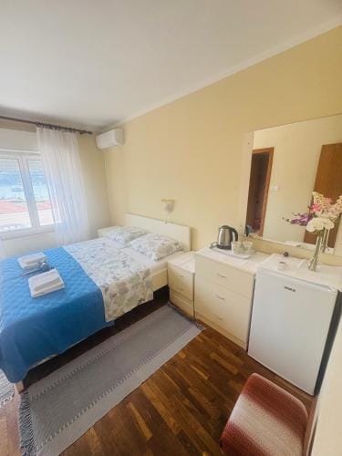 Room 1 seaview Hotel in Supetarska Draga