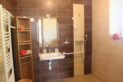 Chambres Aux Bonnes Herbes Hotel in Brittany